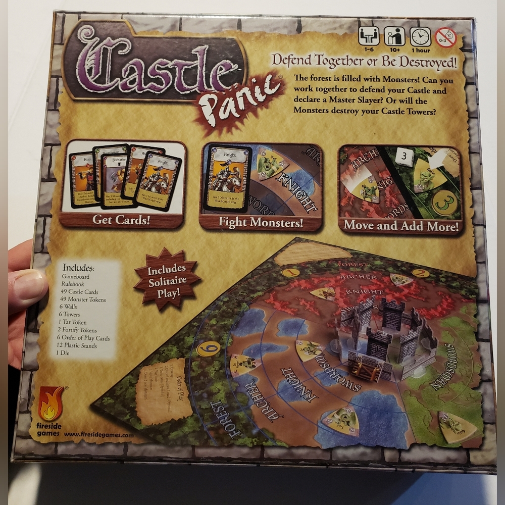 Castle Panic Game - Picture 2 of 4